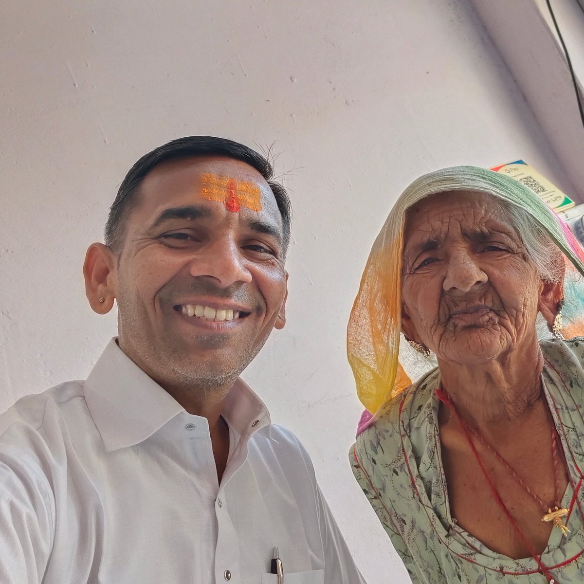 म्हारी दुनिया, म्हारो संसार... म्हारी मां 💖🙂