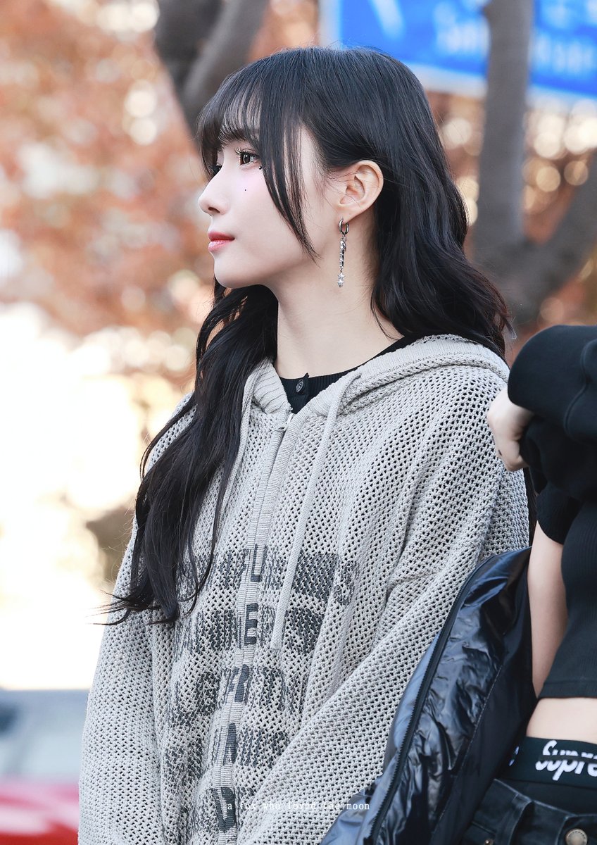 つきつね tweet media