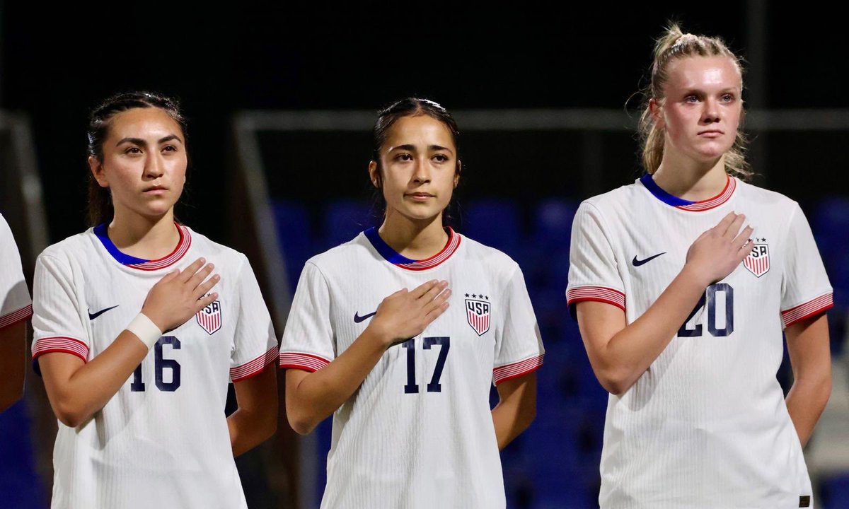 Lilah Helwig tweet media