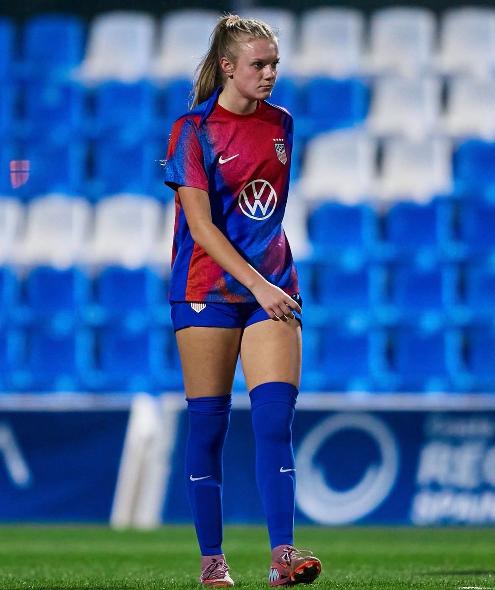 Lilah Helwig tweet media