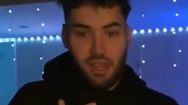 tiktokquantdev's tweet photo. @Myxe00 uhh this isn't adin ross lol this is a clone or lookalike or something. https://t.co/njoB2Nrpa9