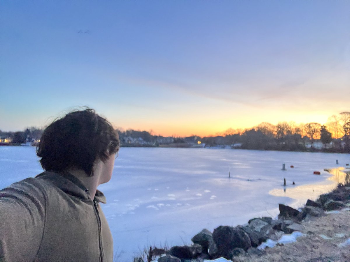 Sequenceamp's tweet photo. Ik im a little late but yesterday i turned 15 life is moving so damn fast and I hate it. https://t.co/RPSxi7WQCu