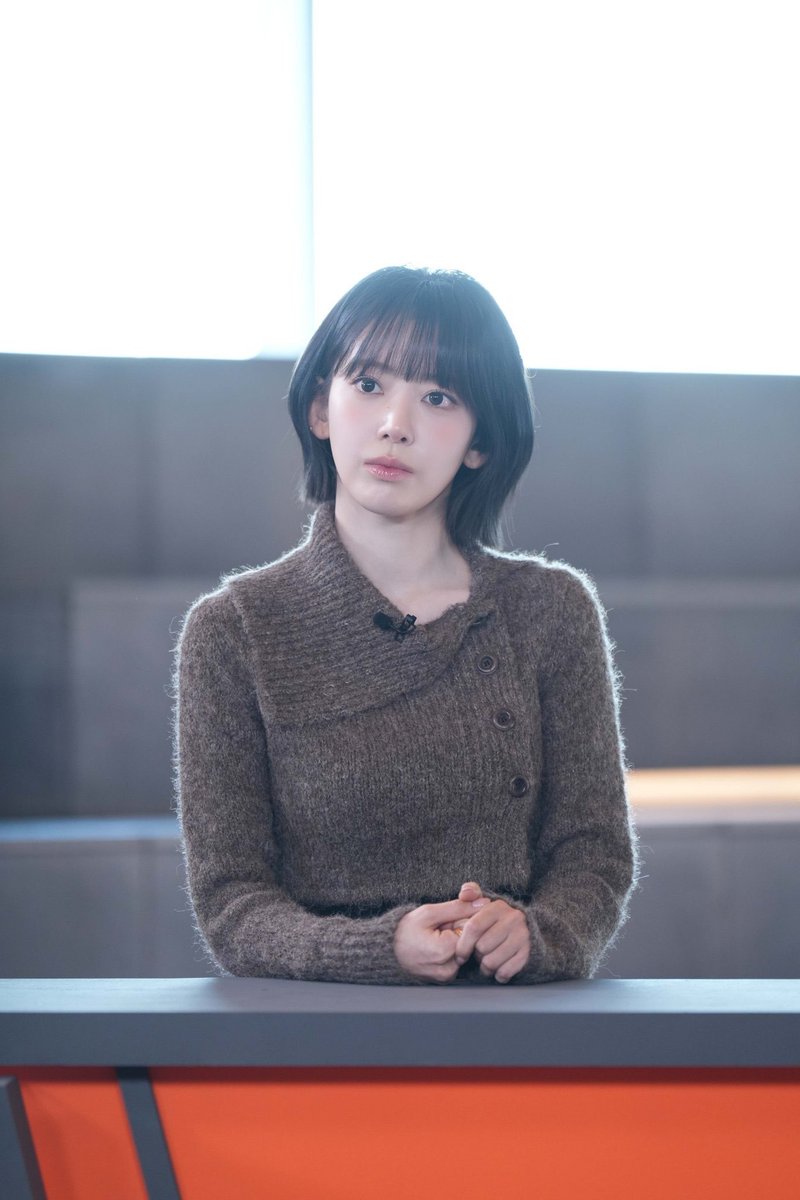 [บทความ] LE SSERAFIM เผยเคล็ดลับความผูกพันของวงคือ “มื้ออาหารเดือนละครั้ง” ช่วงเวลาที่ตั้งใจเปิดใจยอมรับกัน【สัมภาษณ์สตูดิโอแคสต์ ‘WORLD SCOUT: THE FINAL PIECE’】

รายการนี้เป็นโปรเจกต์เฟ้นหาสมาชิกเกิร์ลกรุ๊ประดับโลก โดยทีมผู้สร้างเดียวกับ KATSEYE ซึ่งเป็นความร่วมมือระหว่าง HYBE