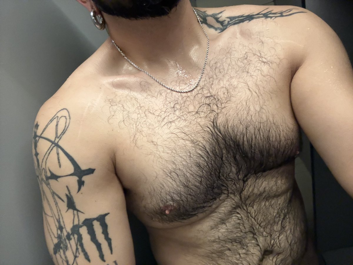 miren mis tetas bombeadas 🥵 RT