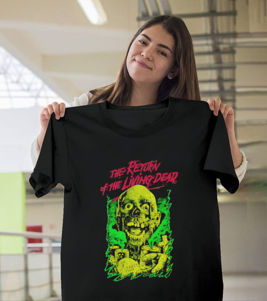 shirtkaya's tweet image. Random thought: This shirt takes me back to late-night movie marathons with friends, laughing and screaming at every jump scare. 🎬 What's your favorite horror flick moment? Check out this design! shirtkaya.com/product/t-shir…

#HorrorMovies #ZombieFans #IconicShirts