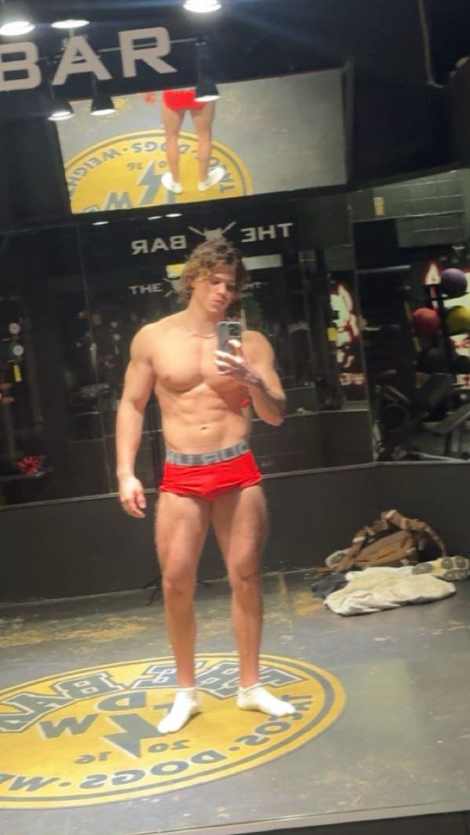 masterthorkell's tweet image. Daddy just got home from the gym 
Time to open those wallets and send me your $$$
#malefindom #findom #cashgod #alphanatty