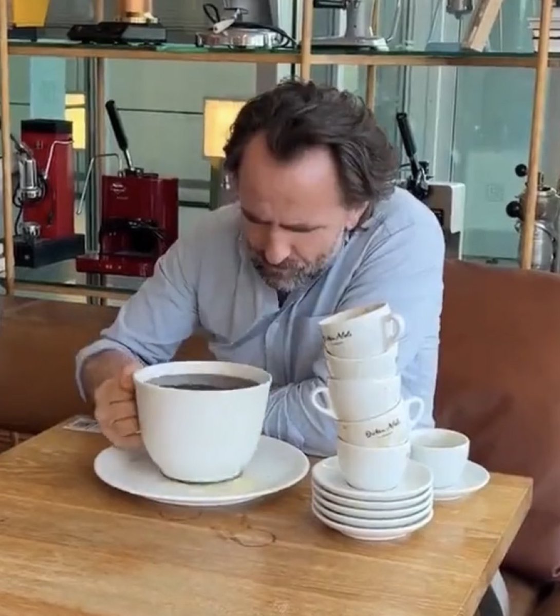 - اخر قهوة بالنهار قبل رمضان: