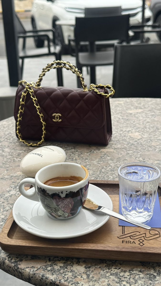 NOON_14_'s tweet photo. خل في صدرك .. على الدنيا قبول
واعرف ان الشمس تشرق لو تغيب . https://t.co/l4Cy88T73k