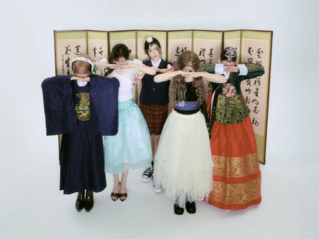 Kkorepo's tweet image. 「#KiiiKiii」、2007年ドラマ「#宮」オマージュ…旧正月を迎え団体イメージを公開
🔗korepo.com/archives/16376…