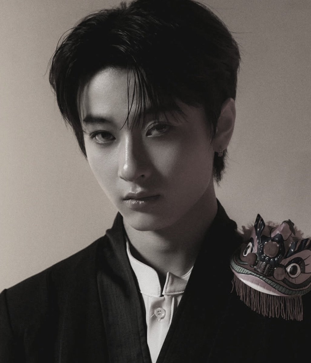 ตั้งแต่ติ่งเวฟมาโคตรสะใจกับความหลากหลายของฮี จะน่ารักก็น่ารักจนใจขาด แต่บทจะขายเท่ก็อินเนอร์แบบ gu ให้เลยอะ จับไปวางอยุ่ลุคไหนก็ดูเข้าไปหมด ตอนนี้อายุแค่นี้ยังดาเมจขนาดนี้ อีกหน่อยฮีกำพร้าโพแม่ โพยายจริง ไม่มีแล้วนะลูกอ๊อด นี่มันเฮียคลื่นชัด ๆ  🐈‍⬛🥀

( #waavetnp <a href="/waavetnp/">waveee</a> )