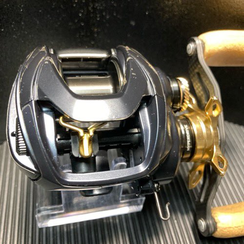 Dr_Toshichawan's tweet photo. STEEZ AⅡTWさん
SLPバージョン?
オバホ完了〜っす!
キンキラパーツがカコイイ
つか工房稼働再開や!
ベッドにゴロゴロは飽きたʬʬʬ
#DTfactory #オバホ
#IOS漬け #ベルハンマー
#STEEZ #ダイワ
#タグ5個までってなんでなん
#退屈な仕様ぢゃ https://t.co/5Kj1V5pFw6
