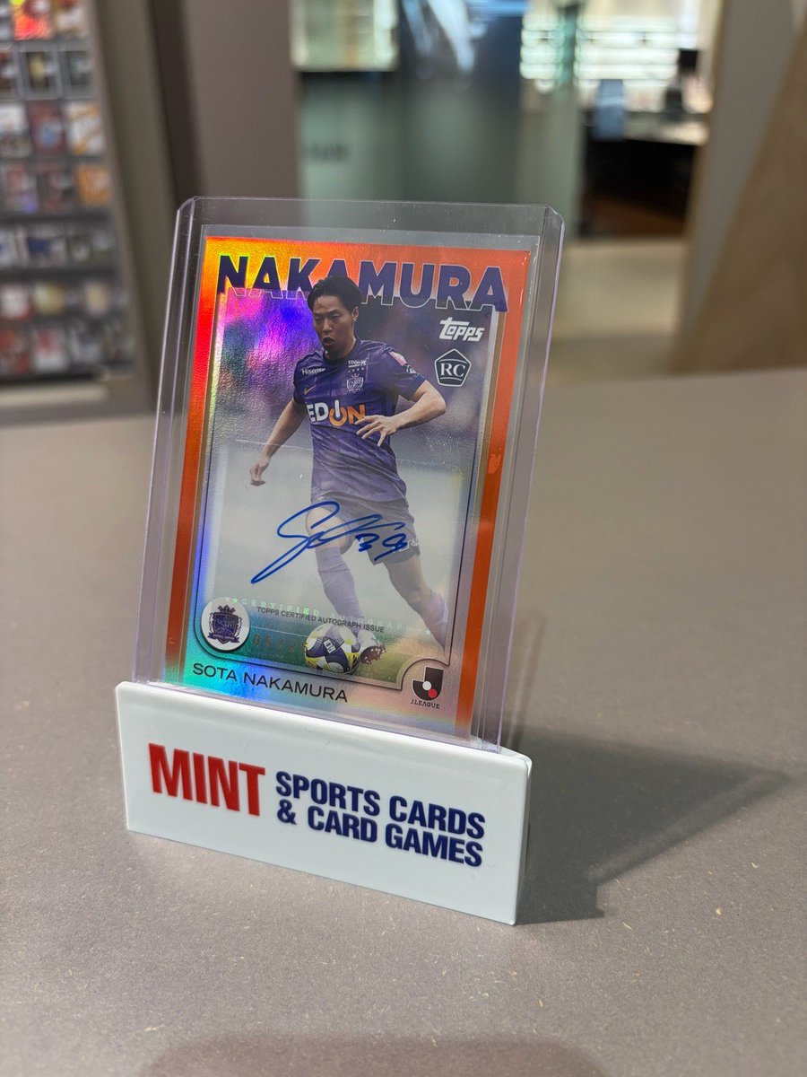 ミントお客様良い引き 2025 TOPPS J LEAGUE FLAGSHIP より 中村 草太