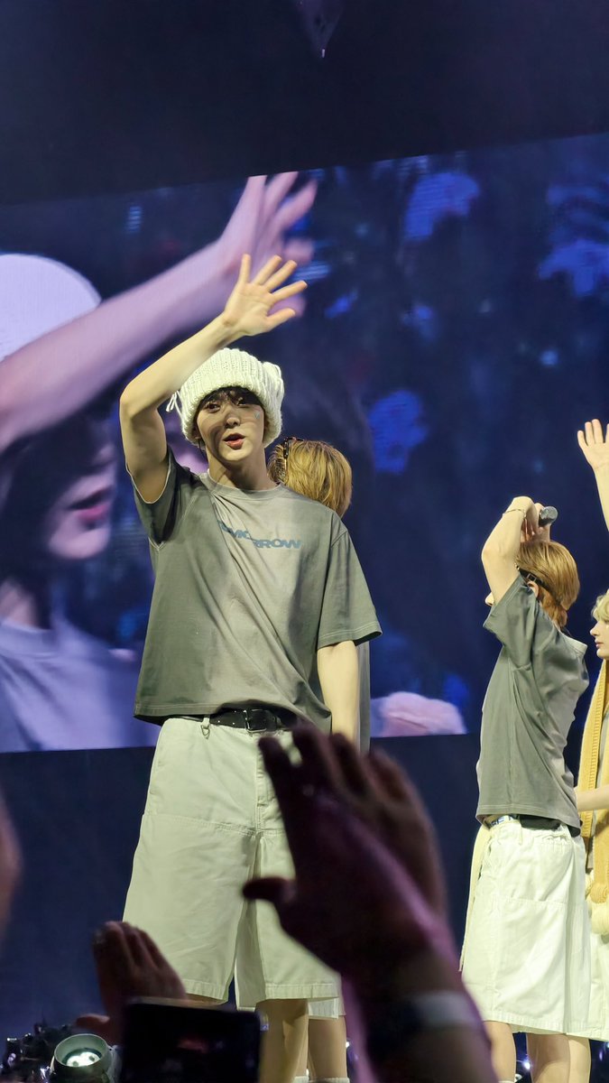 Laylaarissa's tweet photo. took these pictures of soobin with my vivo x200 pro 🫶🏻✨ #TXTinKL #TXTinMY #txtsoobin https://t.co/H2sKU8ulfb