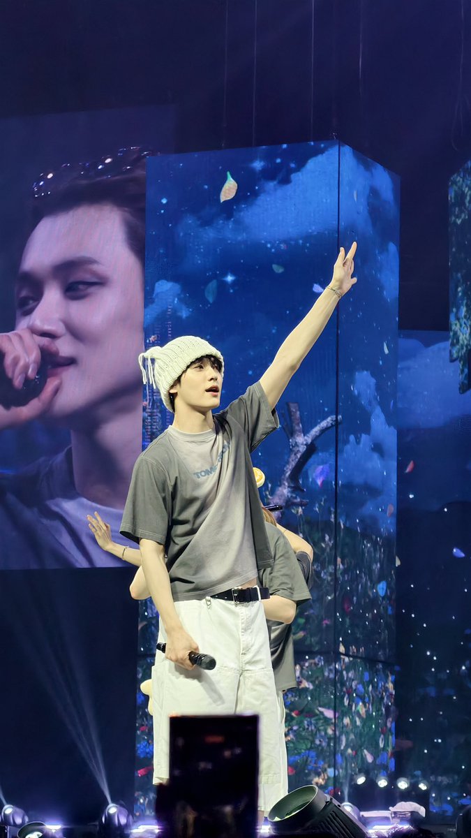Laylaarissa's tweet photo. took these pictures of soobin with my vivo x200 pro 🫶🏻✨ #TXTinKL #TXTinMY #txtsoobin https://t.co/H2sKU8ulfb