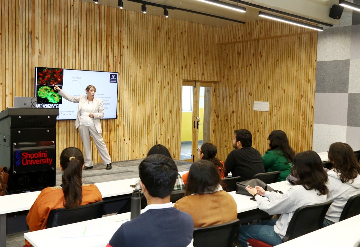 Shoolini University tweet media