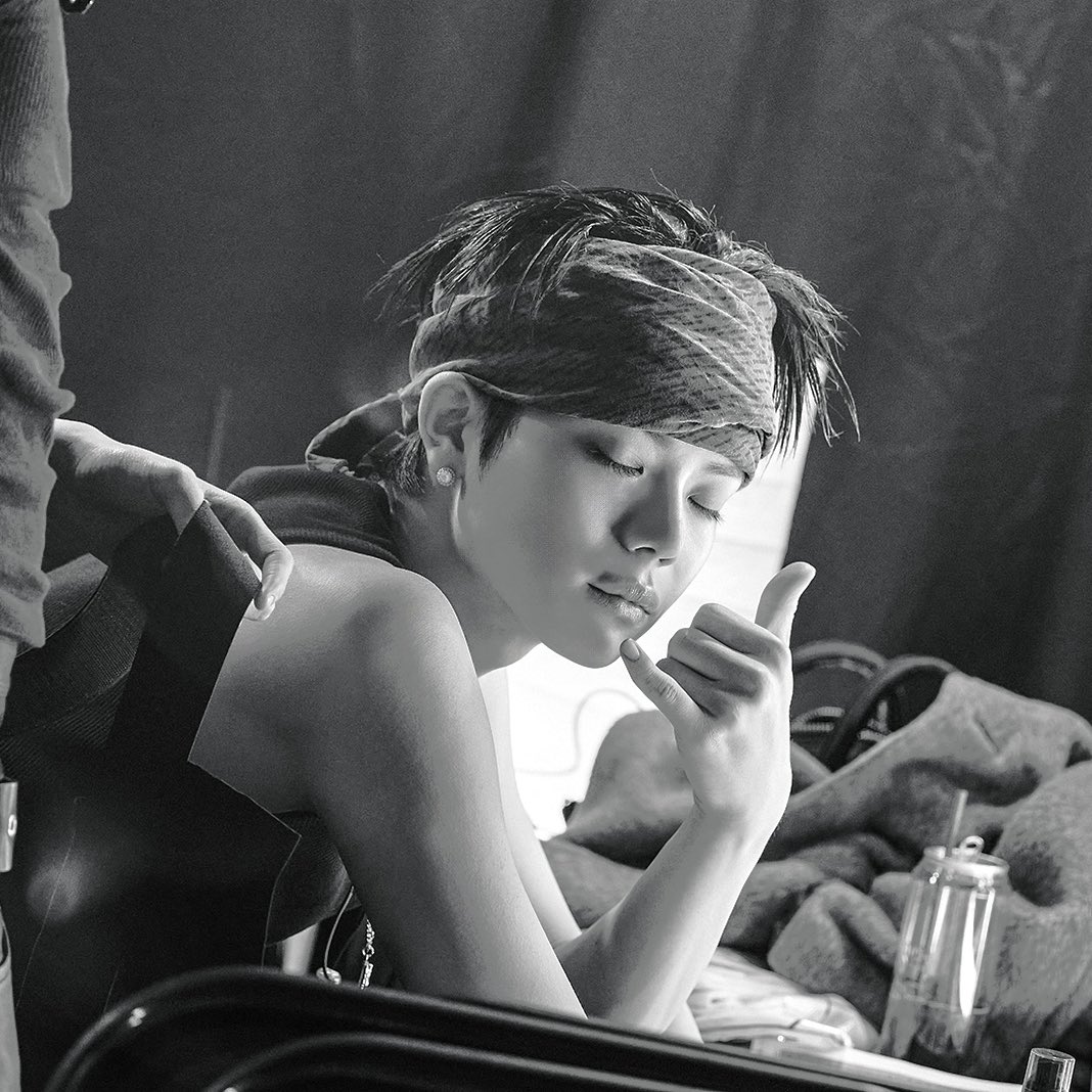 ปรับขาวดำเพิ่มดาเมจความหล่อ 🥺