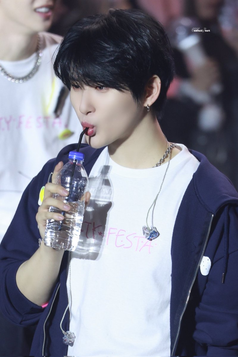 𝑺𝑾𝒆𝒆𝒕𝒆𝒔𝒕 𝑩𝒆𝒂𝒓 ᰔ tweet media