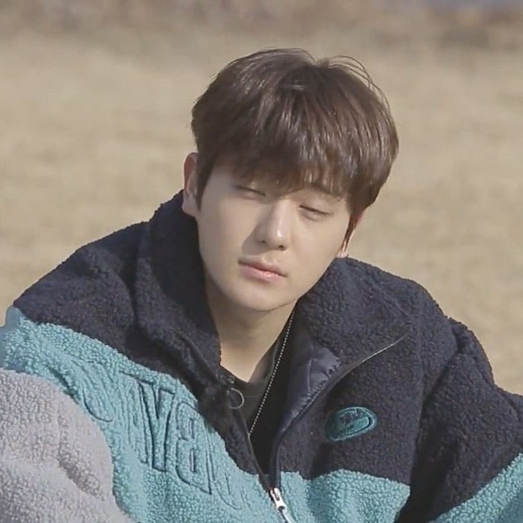 아니 현재 목격담 너무기엽고웃끼네
                                                          누나 맘대로 해라..