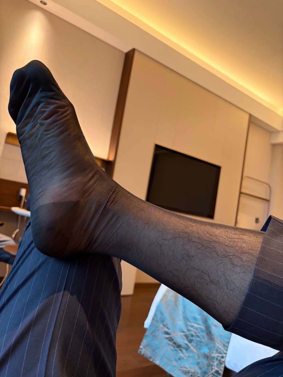 Suitedwalker tweet media