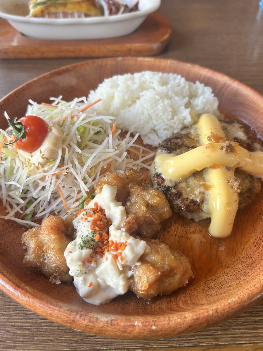 さぁ昼飯だー！