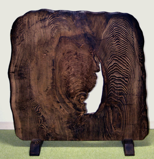 請欣賞年輪之美！ 一件造型獨一無二的“世界自然遺產”的屋久杉大屏風