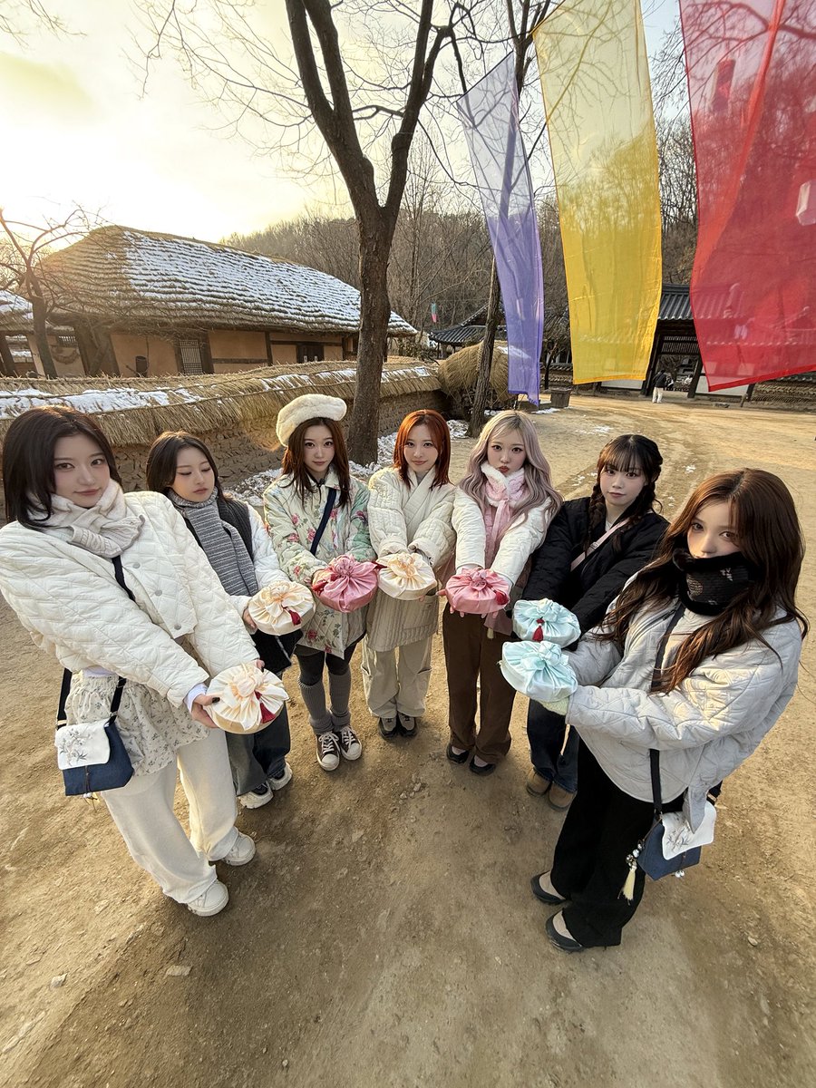 [📸]
260217 2026 포졸과 도적🏃‍♀️=͟͟͞͞   𓈓🚓🚨

#Billlie #빌리
#포졸과_도적