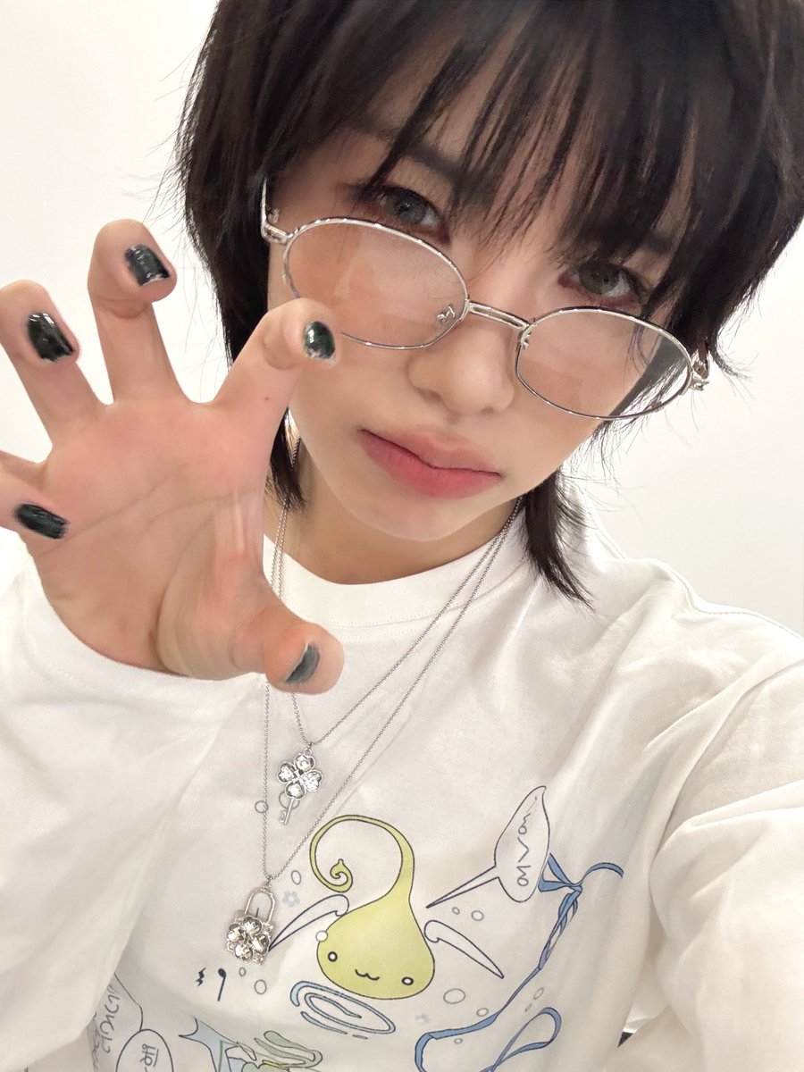 자 이제 떡국 먹었으니까 진짜 20살이야
-
테리~ 새해 복 많~이 받고!
맛있는 것도 많~이 먹어!💚

#영파씨 #YOUNGPOSSE #ヤングパッシ
#DOEUN #도은