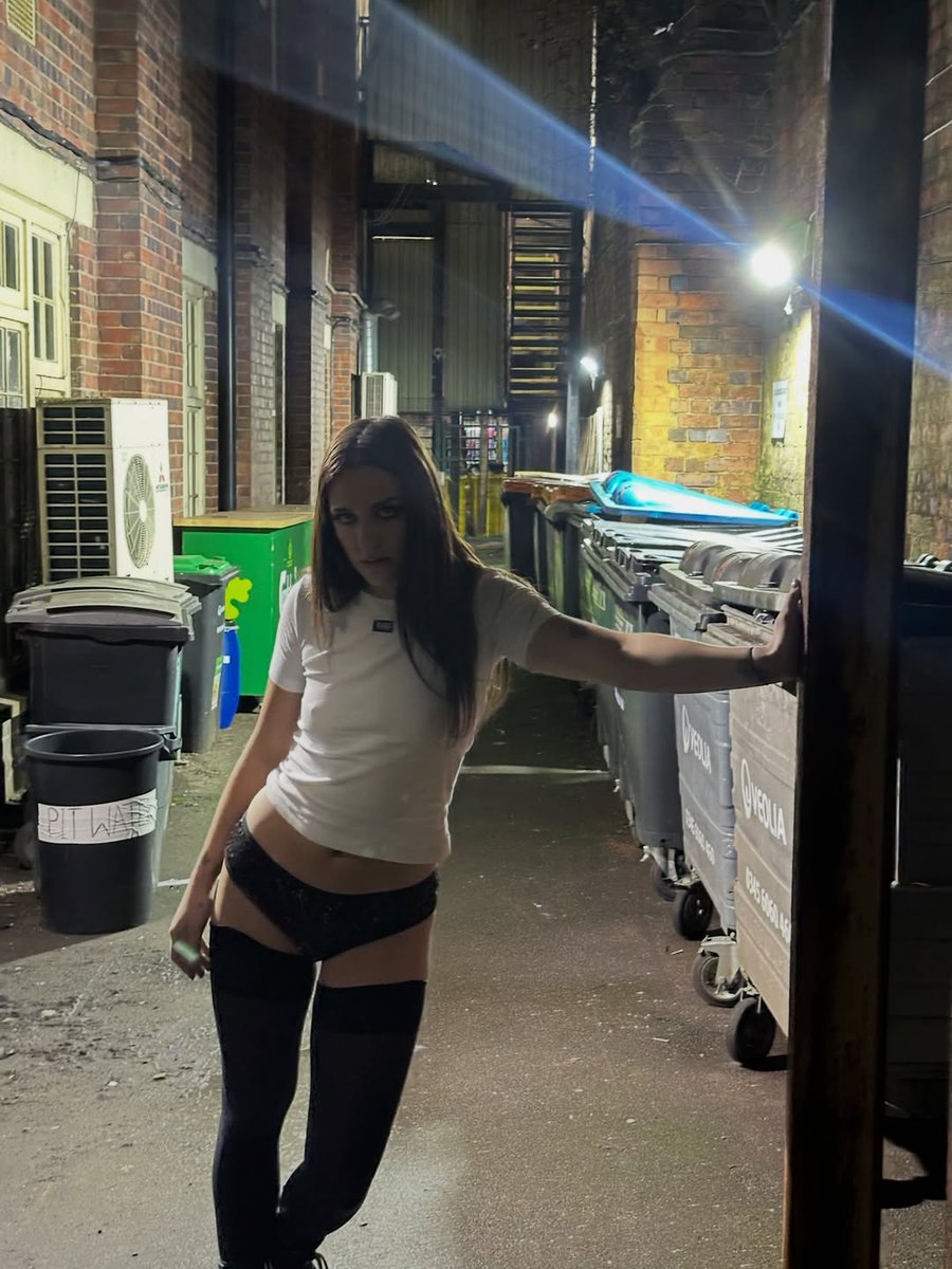 s a r a h | s o r l i e tweet media