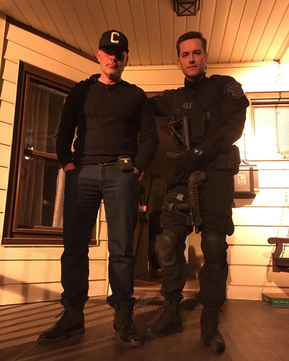 Ocelotl_Mx's tweet photo. 🎥#JesseLeeSoffer in #ChicagoPD🫂💖
Remembering Random Moments BTS Jess
#JayHalstead #TheHalsteads #UpsteadEndGame #Upstead #UpsteadForever #JusticeForUpstead #MemoriesHalstead #TrasseFans #WesMitchell https://t.co/JfLzIWbesY