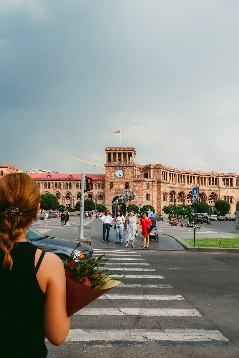 nao_aus1230's tweet photo. 女子旅に最高な国、アルメニア🇦🇲

・街並みがかわいい
・人が優しい
・物価そんなに高くない
・かわいいカフェがいっぱい
・アルメニア料理が独特で美味しい
・首都から少し離れれば大自然
・シルバーアクセサリーがかわいい https://t.co/q0PfzDk91c