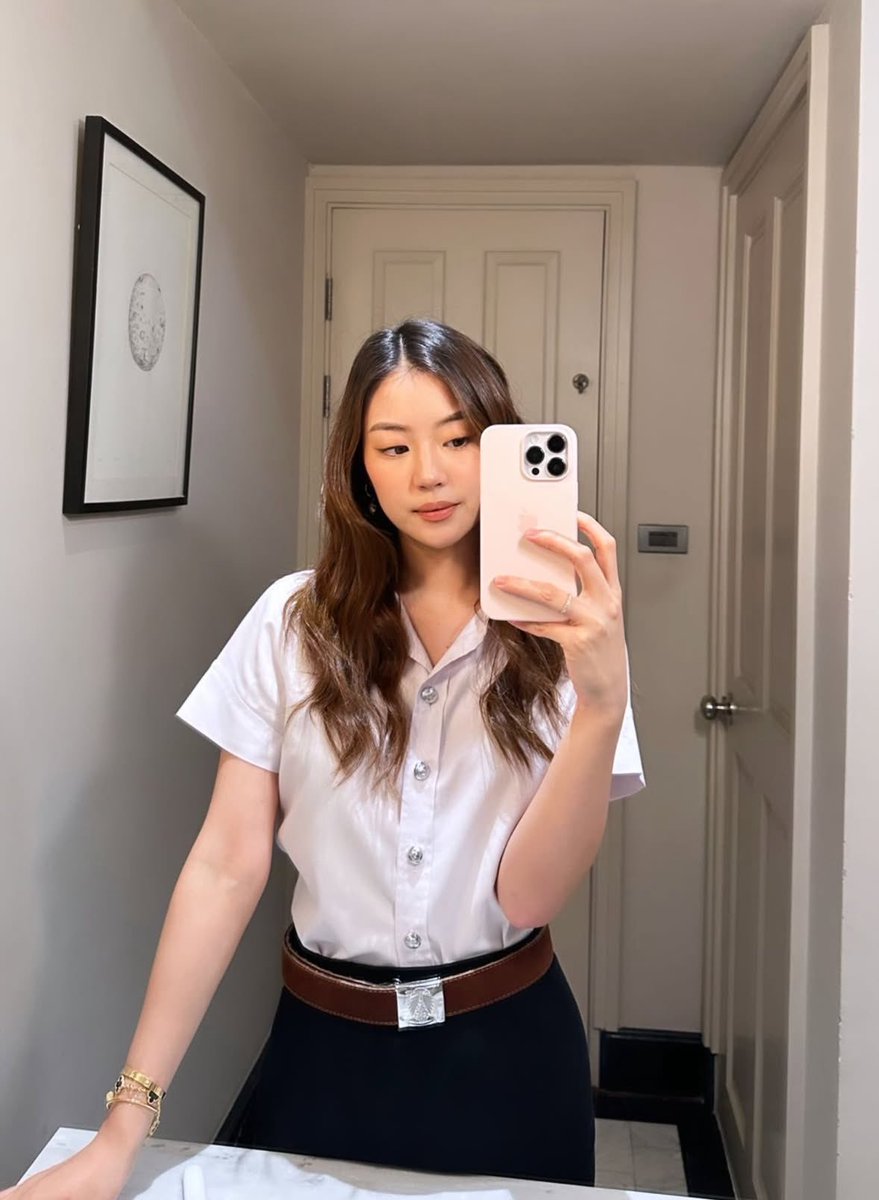 meggiemiumiu tweet picture