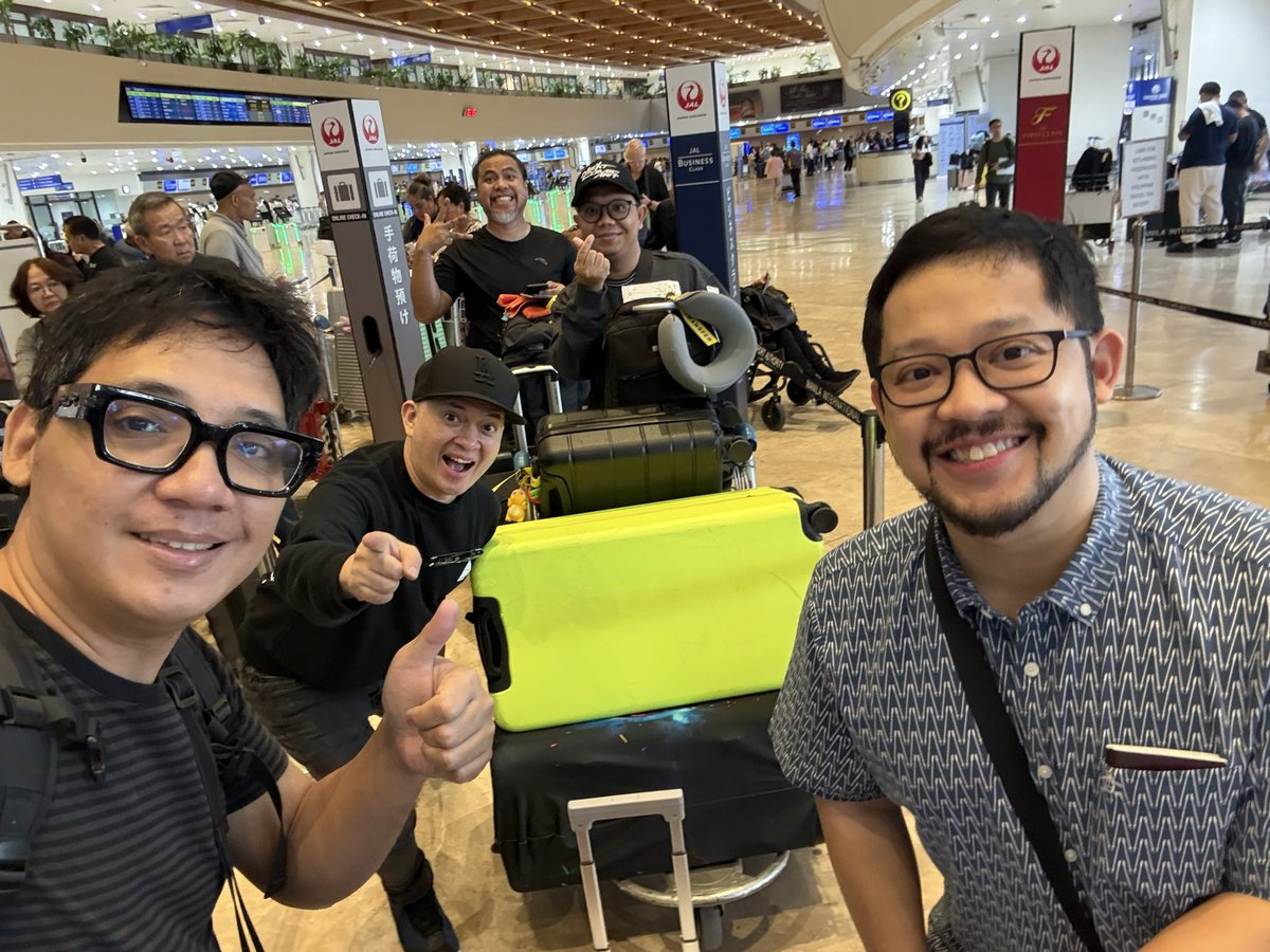 Next Comic Artクルーと一緒にOAXに行きます。