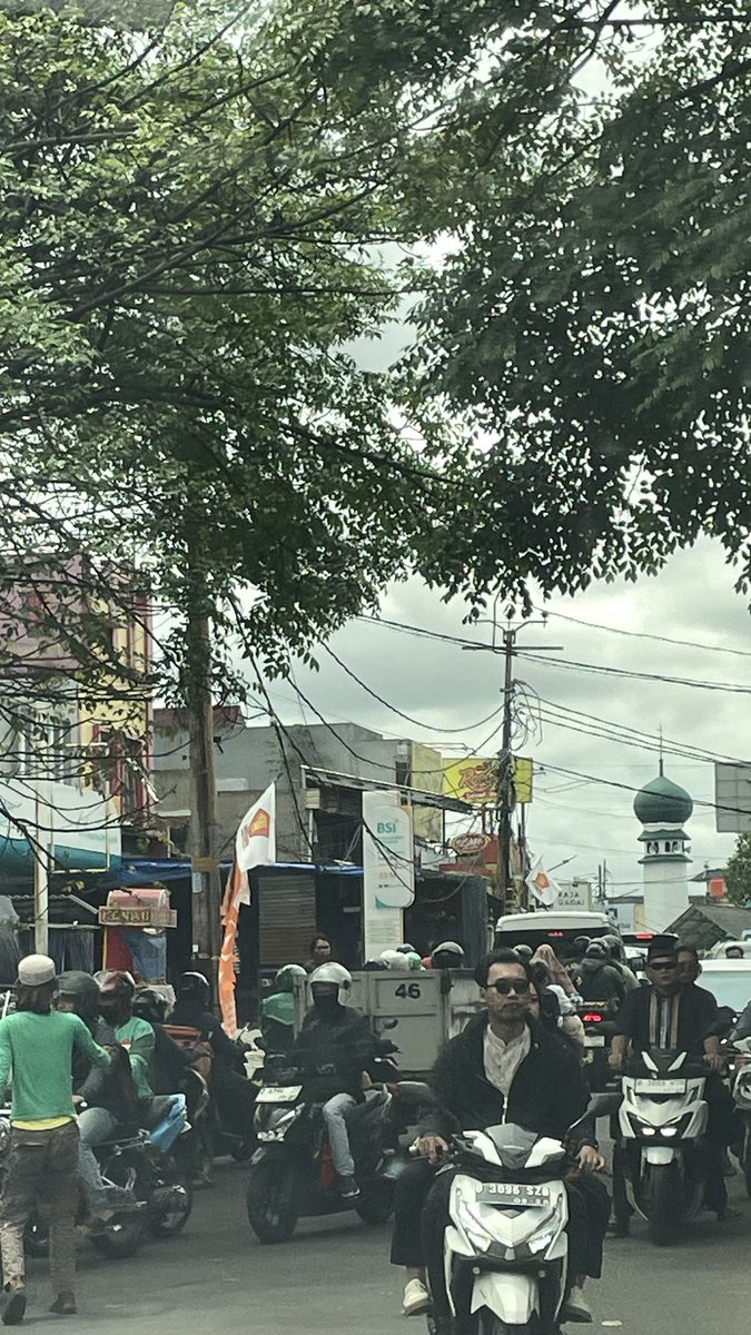 Dwynna_Win's tweet image. Ketika foto ngasal tapi lo di Ciputat