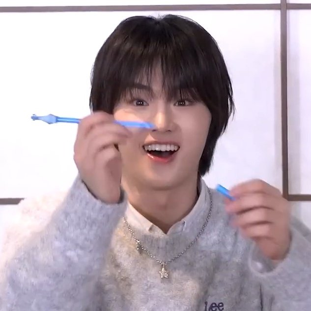 경주 다 뒤져서 공룡 볼펜 매입하고 싶어짐 ㅜㅜ