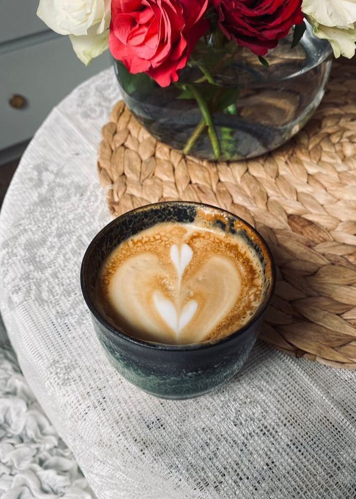 𝔸𝕞𝕠𝕠𝕟 tweet media