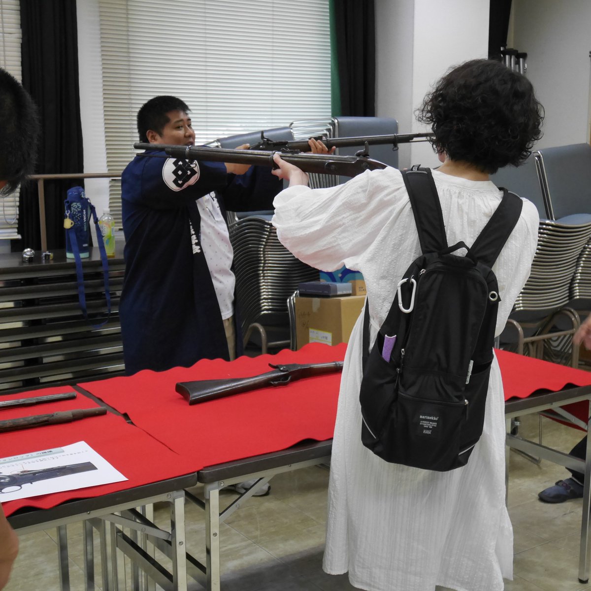 【拡散お願いします】
火縄銃・洋式銃講座を開催します！
内容：火縄銃・洋式銃の紹介、火縄銃分解の実演など
日時：2/21(土)10:30～12:00と13:30～15:00
講師：西洋流火術鉄砲隊保存会
申込不要、当日直接当館へお越しください。内容は午前も午後も同じ内容です。
↓詳細↓
city.itabashi.tokyo.jp/kyodoshiryokan…