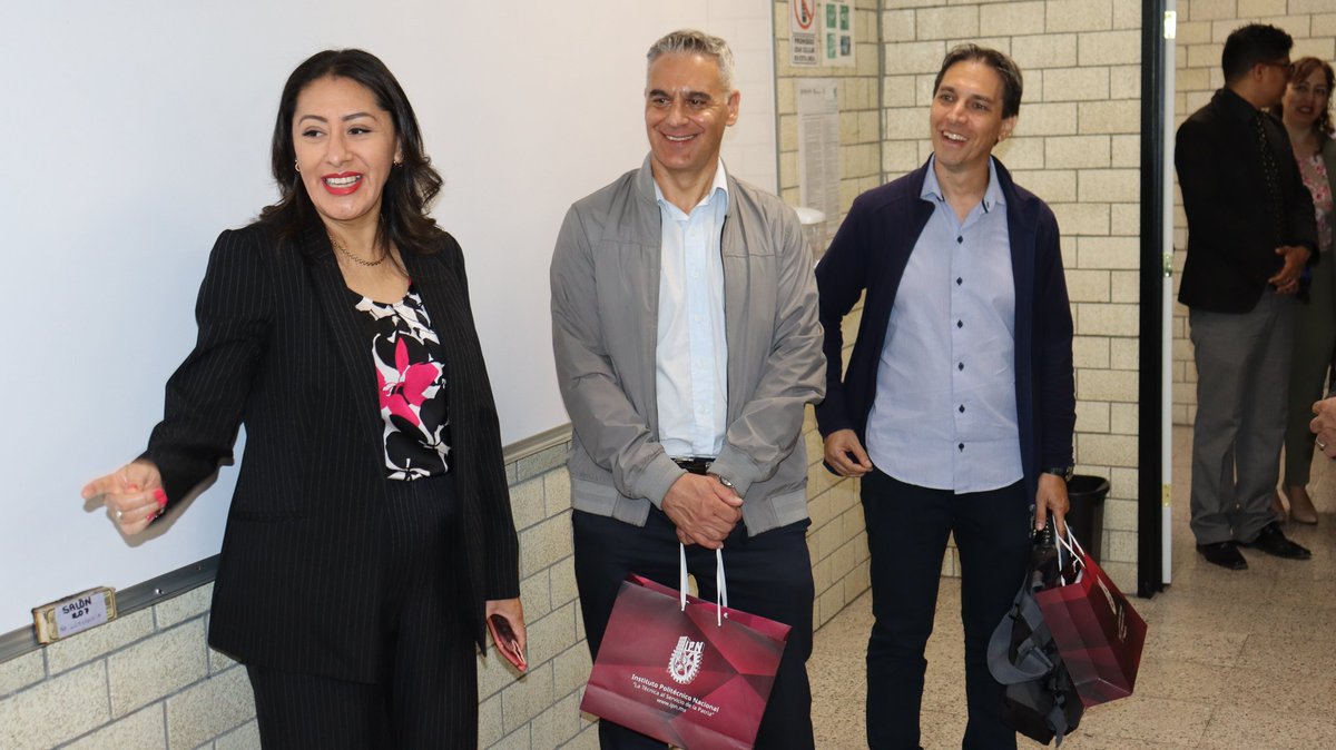 CenlexZ's tweet photo. El 16 de febrero, el IPN recibió a representantes del ITBA para fortalecer la cooperación académica internacional y explorar iniciativas COIL. La comitiva visitó el CENLEX Zacatenco, conociendo proyectos y avances en lenguas extranjeras.

#IPN #COIL #DFLE #CENLEXZacatenco https://t.co/sGFscFbwjS