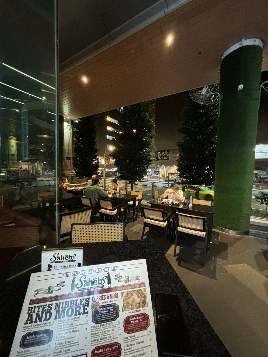 Capt_Chronicles's tweet image. Orchard street in Singapore is full of shopping , good Indian restaurants and an accessible metro station , good bars with outside sitting often run several offers , a place to visit for sure!!!