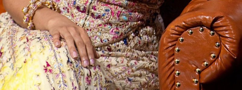 Tap to see Mrunal thakur Or have terrible week ahead.