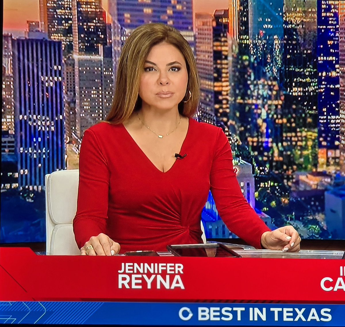 david88921's tweet photo. @JenReynaTV @KHOU You are a natural. Wouldn't be surprised to see you there permanently. https://t.co/JqpFlz4aRV