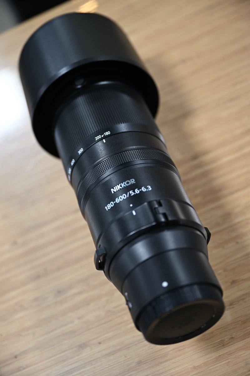 入荷情報👂】 お手頃な価格の超望遠Zレンズ、【Z 180-600mm f/5.6-6.3