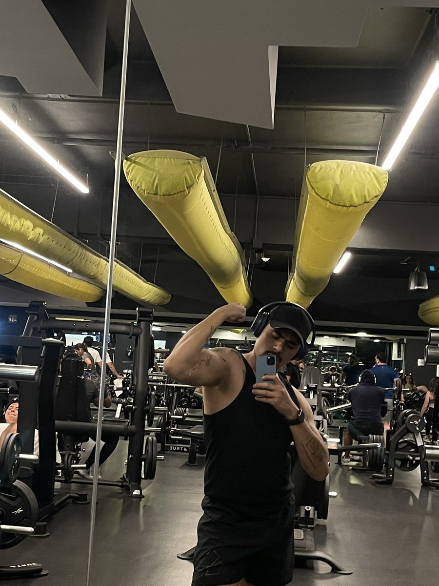 Cowboy Rivera 🐝🤠 (@Guaposaurie) / Posts / X