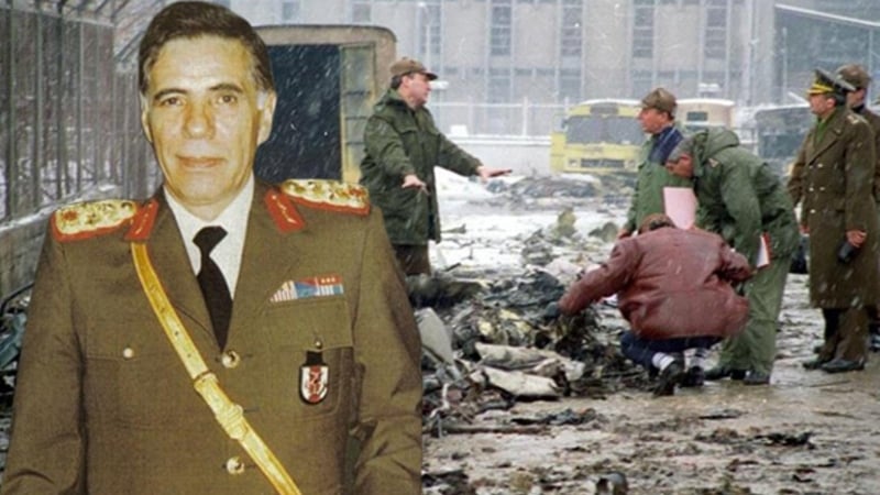 17.02.1993'te, alçak ABD'nin uçaklarını düşürmesiyle şehit olan J. Genel Komutanı Orgeneral Eşref Bitlis , Albay Fahir Işık, 1. Pilot Binbaşı Yaşar Erian, 2. Pilot Yüzbaşı Tuğrul Sezginler,  Astsubay Emin Öner ve posta görevlisi Ruhi Salay'ı rahmet, saygı ve minnet ile anıyoruz.