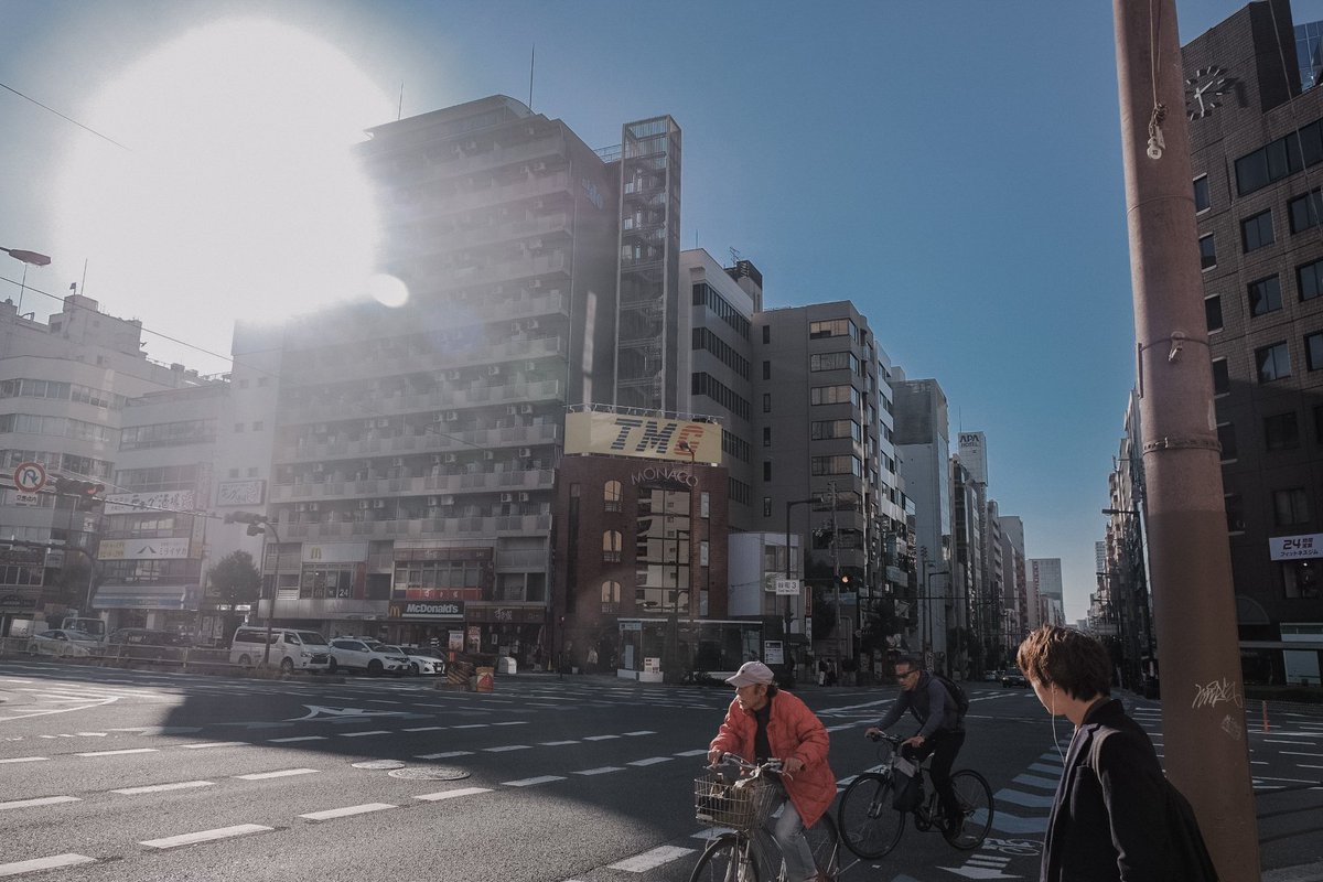 PasukanPawkemon's tweet photo. ketika foto ngasal tapi lo di jepang https://t.co/Y1pwRRBJez