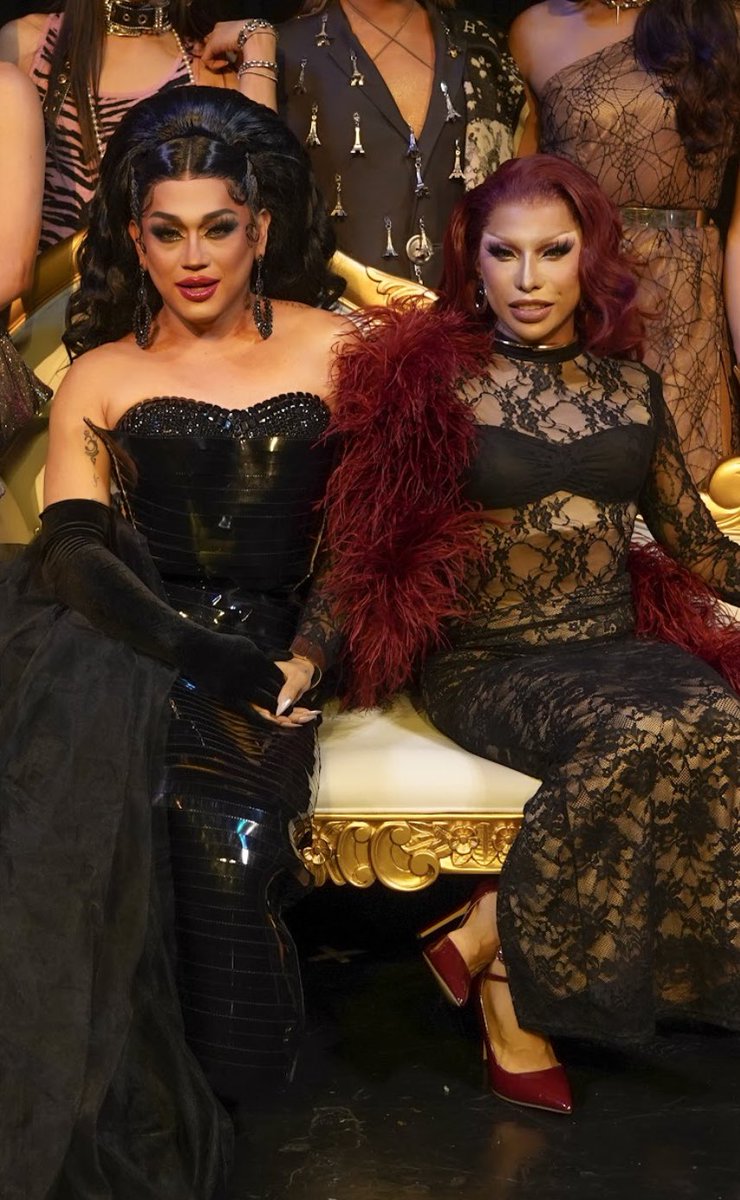 krezyllwithak's tweet photo. power couple. https://t.co/mNViHJBUQS
