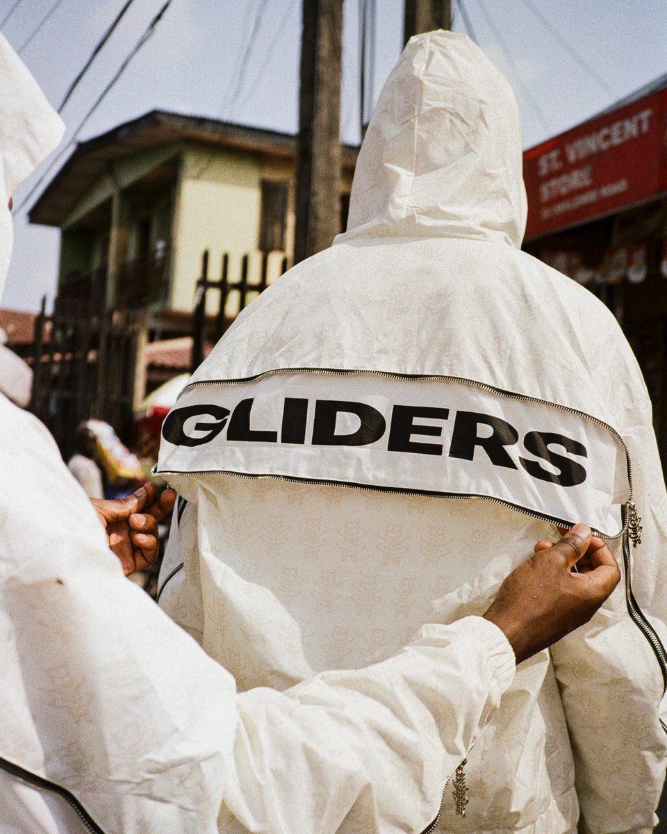 Gliders B tweet media
