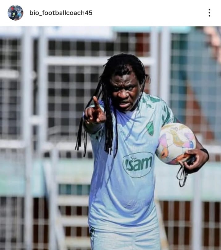 BIO PAULIN
Sukses membawa Pasuruan United ke runner-up Liga 4 Jatim. Di final kalah adu penalti dr Persepam Pamekasan. Pasuruan lolos ke Liga 4 Nasional. 
Dr total 14 laga Pasuruan menang 8x, seri 4x, kalah 2x. Dg lisensi A AFC yg dimiliki Bio mengaku diminati klub2 Championship.