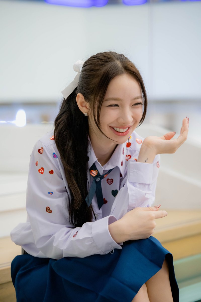 TripleClick tweet media