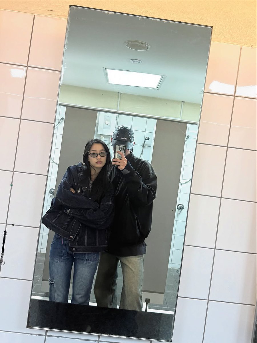 THE SQUAD WE NEVER STOPPED MISSING 🤩🥹

Thai actor Bright Vachirawit sent fans into a wave of nostalgia after reuniting with his co-stars from the 2021 hit series “F4 Thailand: Boys Over Flowers.”

In a recent post, Bright was seen together with Tu Tontawan, Win Metawin, and Dew