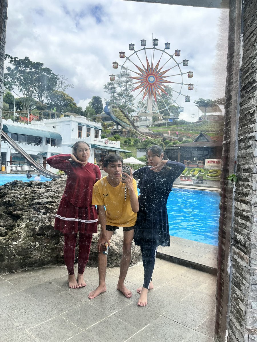 iniAansss tweet media